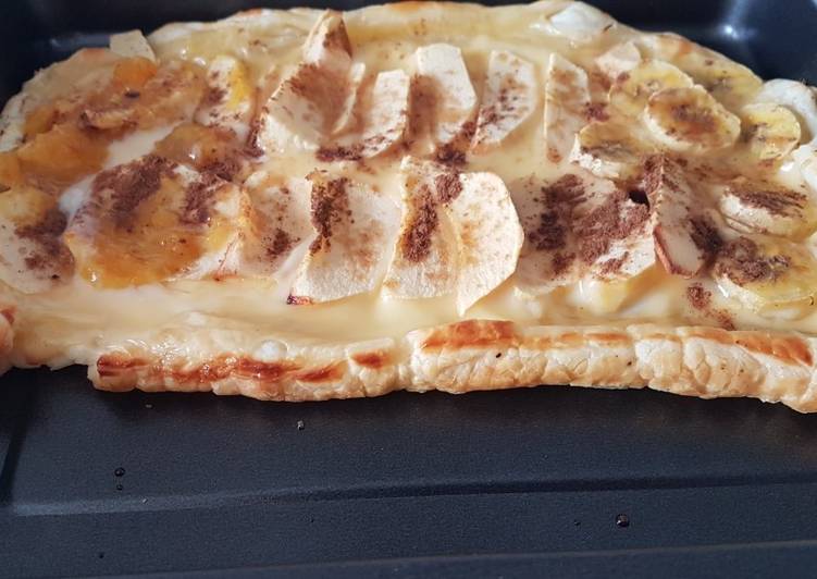 Hojaldre de manzana y natillas