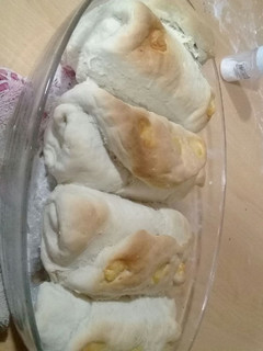 Una foto de Pan casero con queso súper fáciles