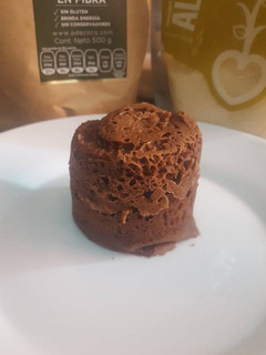 Una foto de Muffin de chocolate en taza