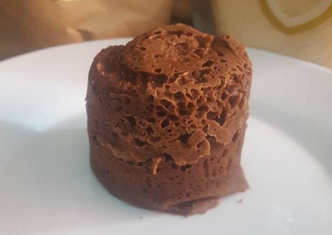 Muffin de chocolate en taza Receta de Iza Siri- Cookpad