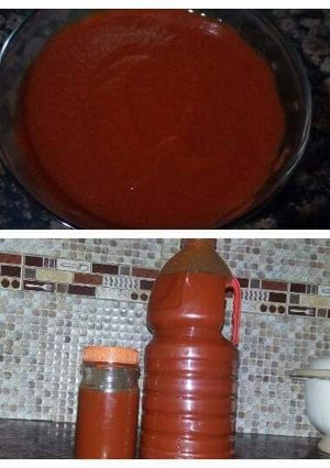 A picture of Home made ketchup.