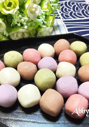 五彩糯米豆腐湯圓 的食譜成品照片