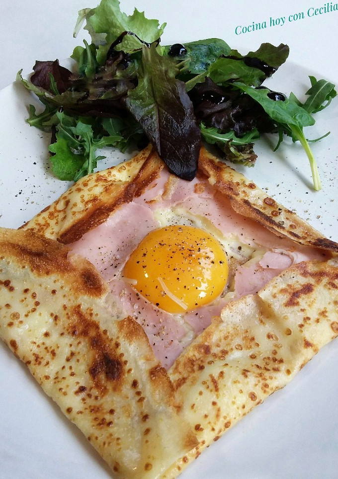 Una foto de Crepe de jamón, queso y huevo