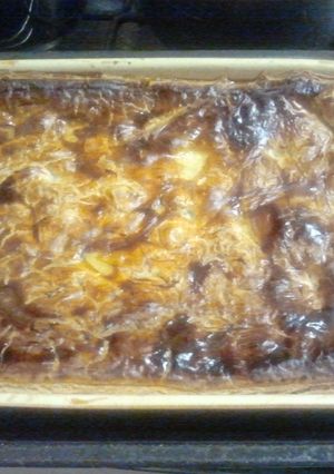 A picture of Chicken and ham pie.
