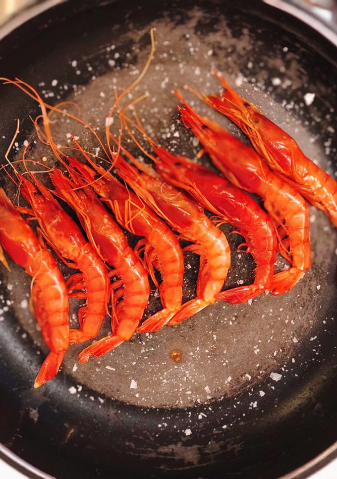 Una foto de Gambas rojas a la plancha