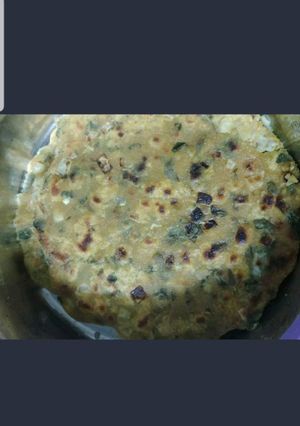 A picture of Cabbage and Spinach Paratha.