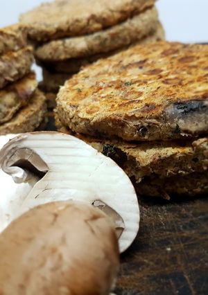 Una foto de Hamburguesas de porotos y portobellos
