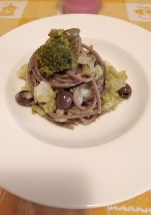 Foto di Bigoli broccoli topinambur e olive taggiasche