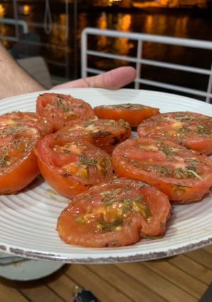 A picture of Grilled Tomatoes.
