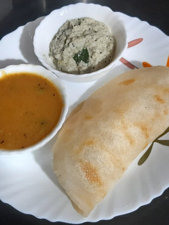 क्रिस्प रवा डोसा (crisp rava dosa recipe in Hindi) रेसिपी मुख्य फोटो