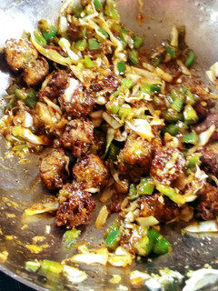 ड्राई मंचूरियन (dry manchurian recipe in hindi) रेसिपी मुख्य फोटो
