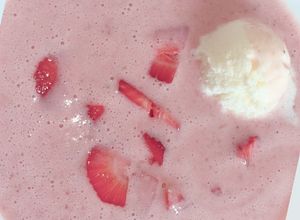 Eperkrémleves🍓 recept fotója