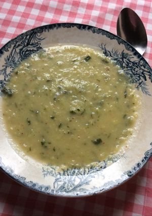 Une photo de Soupe de courgettes au Roquefort facile et rapide