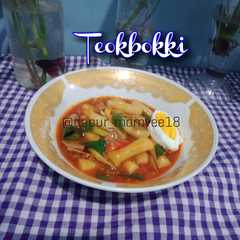 Teokbokki Home Made রেসিপির প্রধান ছবি