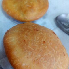 A picture of Pyaaz ki Kachori.