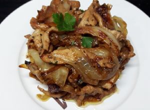 Foto principal de Pollo especiado con verduras