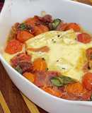 Entrada de Queijo Brie com Tomatinhos e Presunto