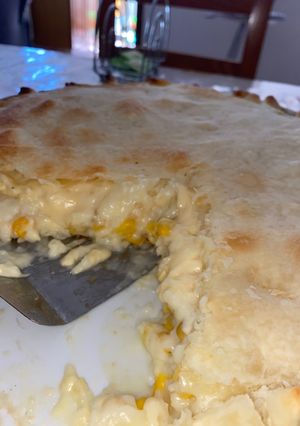 Una foto de Tarta de Choclo, Salsa Blanca y Queso Cremoso fácil