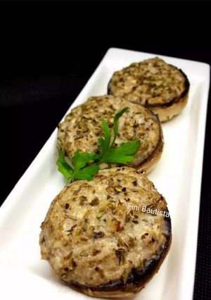 Una foto de Champiñones rellenos de queso fresco y fiambre de pavo