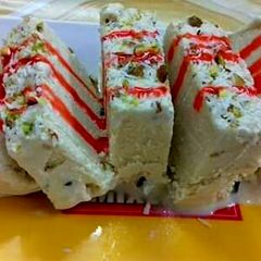 A picture of Kulfa Ice Cream.
