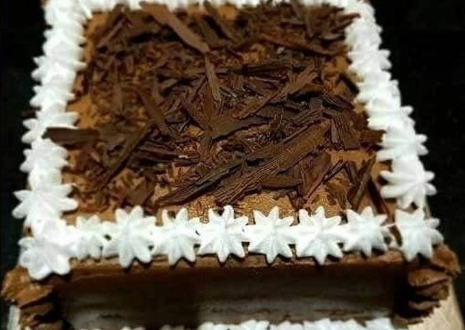 Recipe of Super Quick Eggless Chocolate Mousse cake