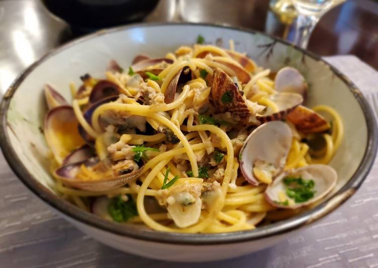 Easiest Way to Make Any-night-of-the-week Spaghetti alle Vongole