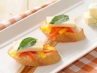 【家樂福廚房】羅勒布里乾酪點心