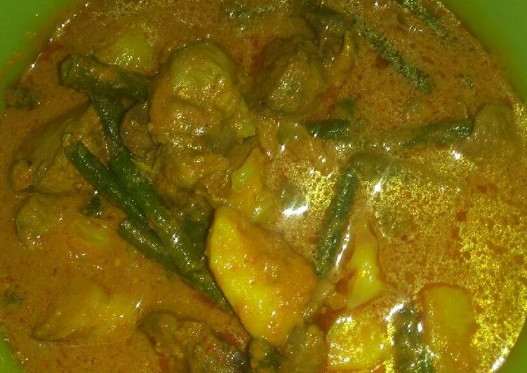 Gulai kacang panjang ati ampela