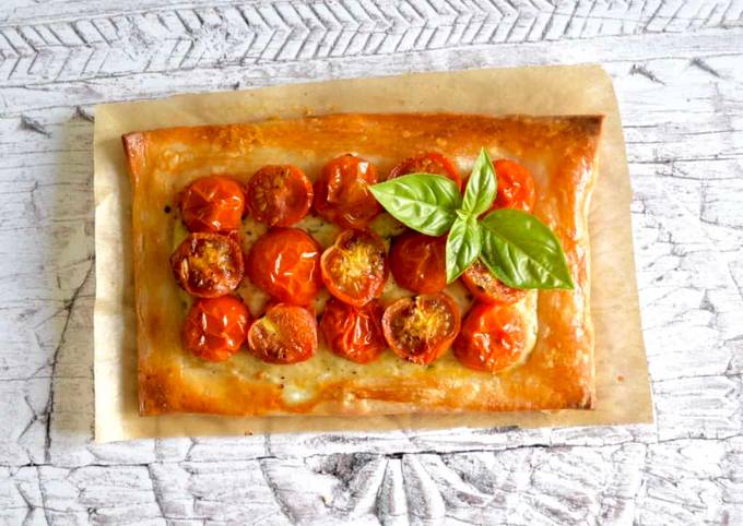 Recipe of Ultimate Roasted Tomato &amp; Basil Tarts