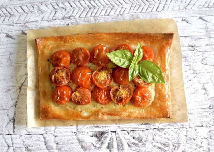 Roasted Tomato &amp; Basil Tarts