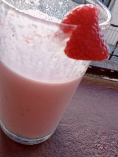 Una foto de Licuado de frutilla!