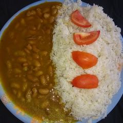 A picture of Rajma with rice.