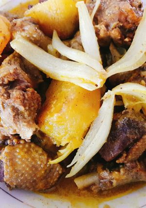 Hình của món Cà ri vịt xiêm.