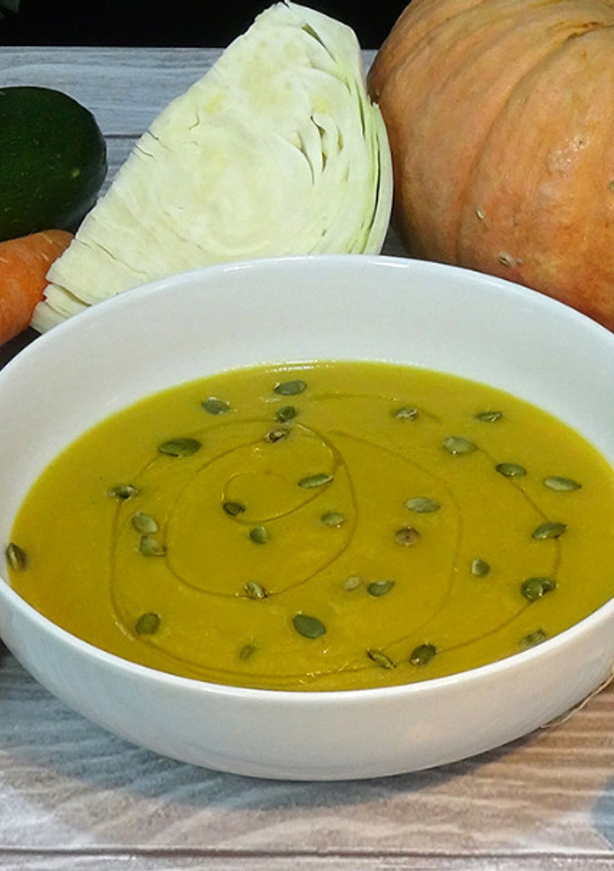 Una foto de Crema de verduras con calabaza