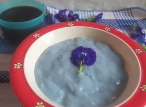 Foto resep Bubur Sumsum Teh Telang (takaran sendok)