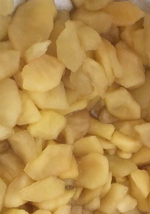 A picture of Cooked apples.