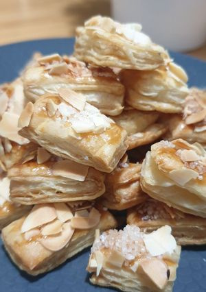 Foto resep Almond Bites Puff Pastry