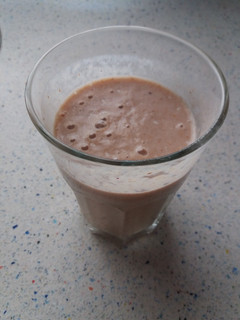 Una foto de Batido de higos, melón, plátano y almendras🥛