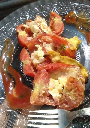 টমেটো ওমলেট (tomato omelette recipe in Bengali) রেসিপির প্রধান ছবি