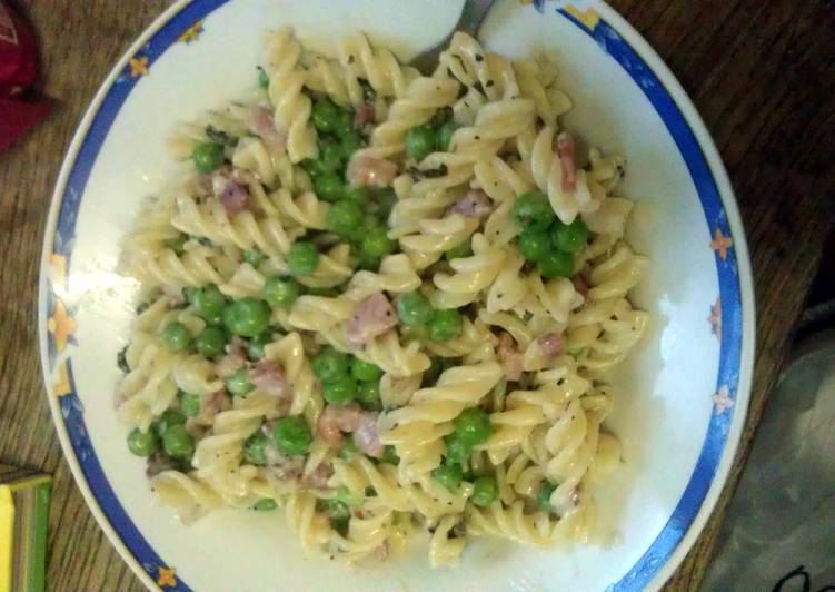 Pea and Pancetta Fusilli