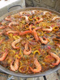 Una foto de Paella mixta rápida, fácil y muy rica