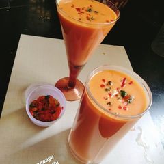 PAPAYA SMOOTHIE 😋 A picture of PAPAYA SMOOTHIE 😋.