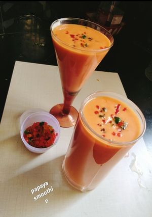 A picture of PAPAYA SMOOTHIE 😋.