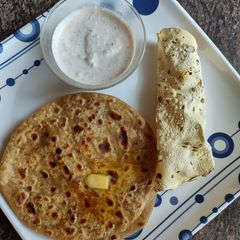 A picture of Cauliflower Paratha.
