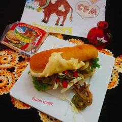 Buttermilk fried chicken sandwich A picture of Buttermilk fried chicken sandwich.