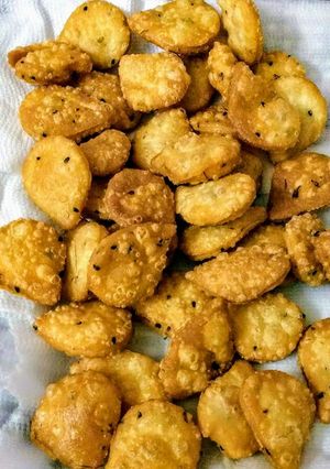 A picture of Namkeen as snacks.