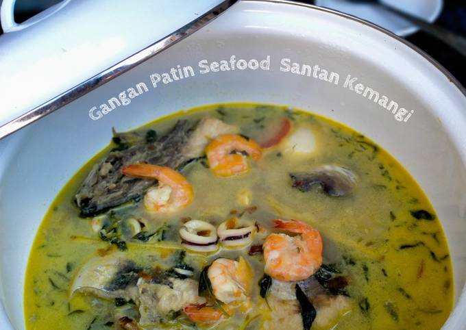 Gangan Patin Seafood (Sup ikan Patin,Udang, Cumi Santan Kemangi)