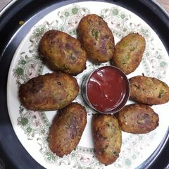 A picture of Vegetables cutlets.