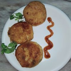 A picture of Quick and simple potato chicken cutlets...
