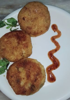 A picture of Quick and simple potato chicken cutlets...